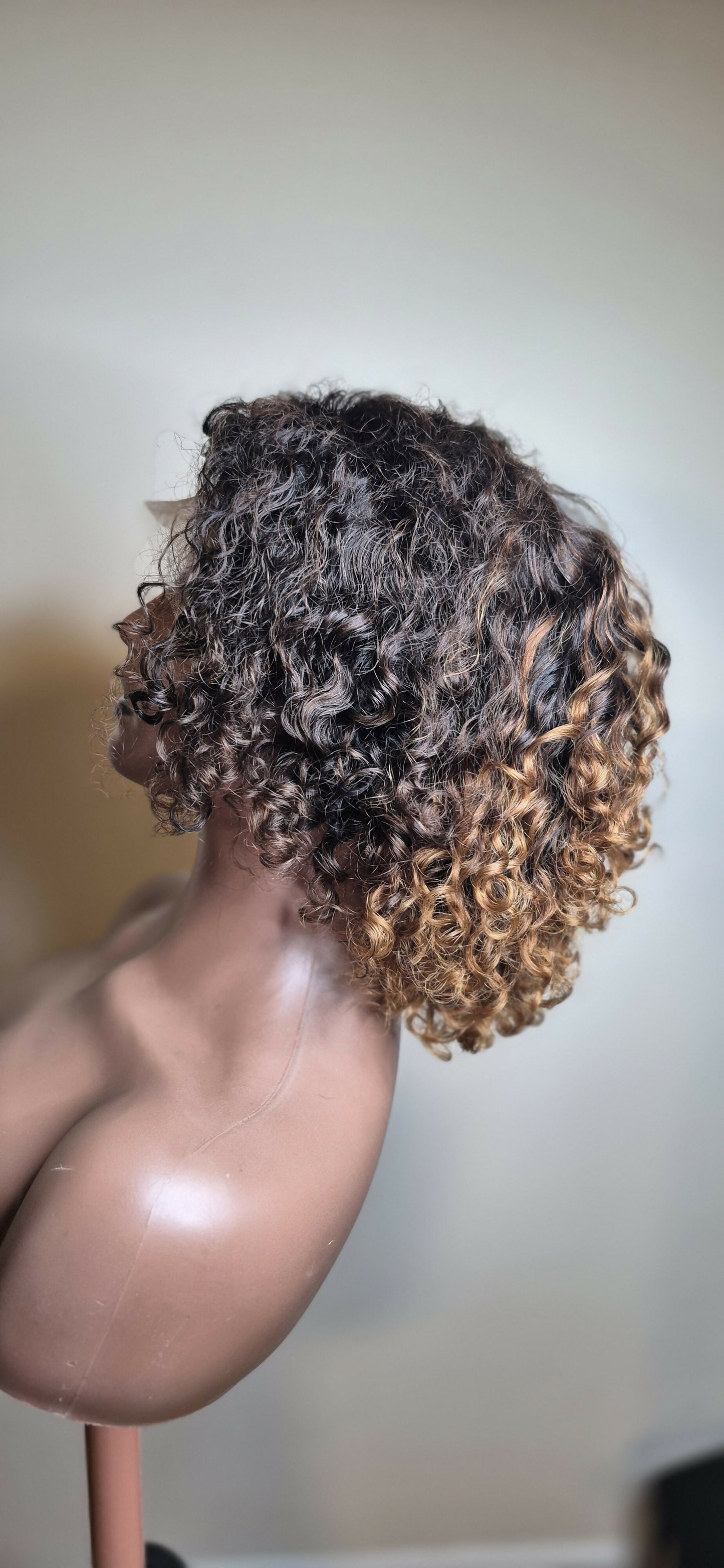 PIXIE CURLY LIGHT